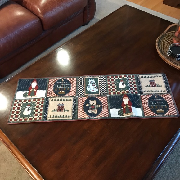 Christmas Runner - Picture 1 of 1